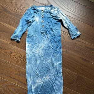 Lou lou & company blue tie dye knotted gown size 3-6m